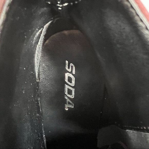 Platform combat style boots vegan leather in cordoba. - Picture 11 of 11